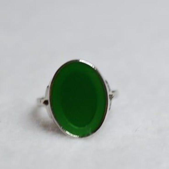 Eye Of Green Oval Inlay Silver Tone Size 8 Chic Casual Everyday Ring - Picture 2 of 3